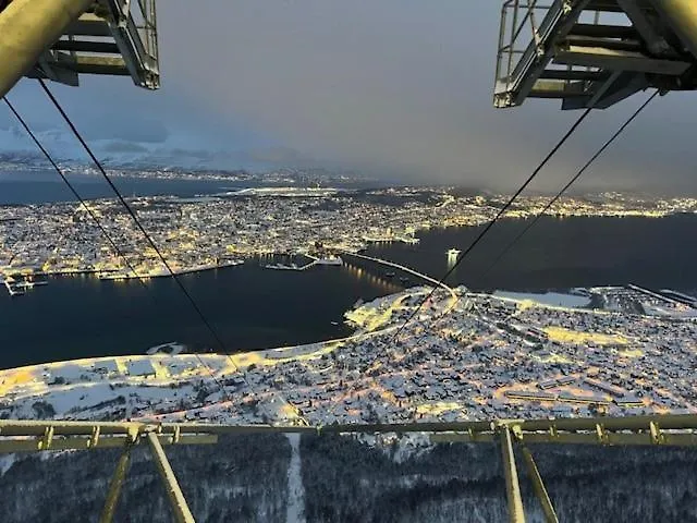Mountainside - Breivikeidet Hébergement de vacances *